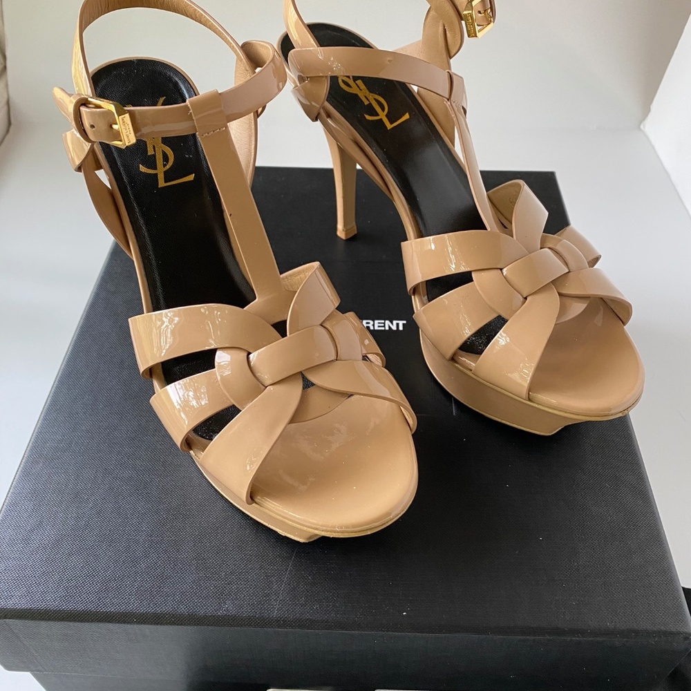 Tribute 75MM Patent Leather Platform Sandals size 37.5